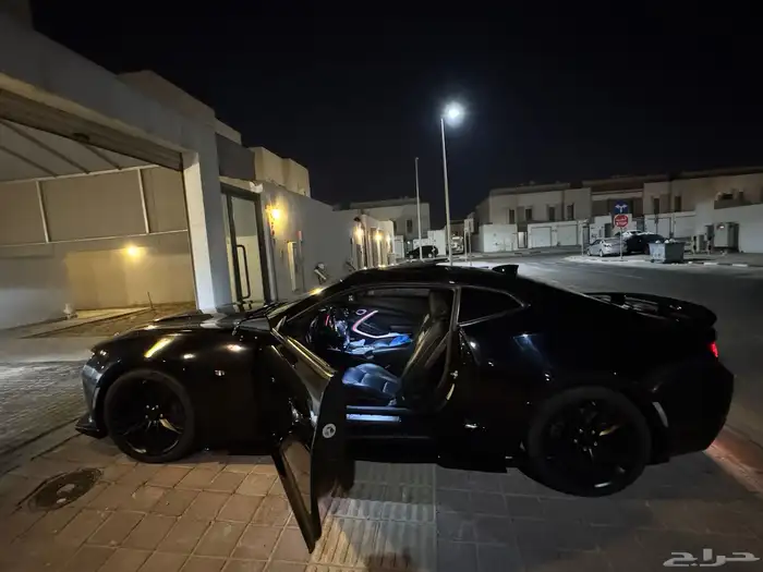 كمارو 2018أسود SS2 36