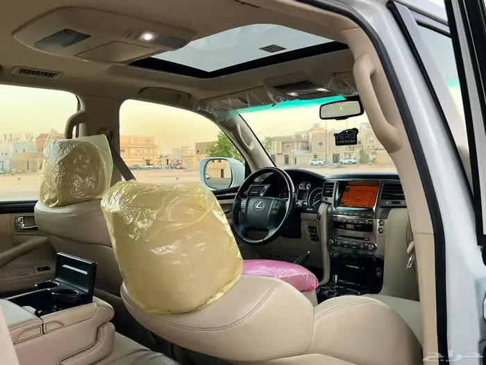 لكزس LX 570 - 2011 فل - وكالة 26