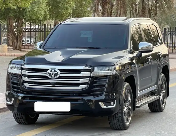 تويوتا لاندكروزر 2022 GXR L4 سعودي 1