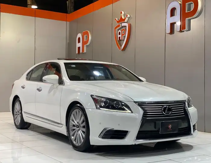 لكزس LS460 2015 بحالة نظيفة 0