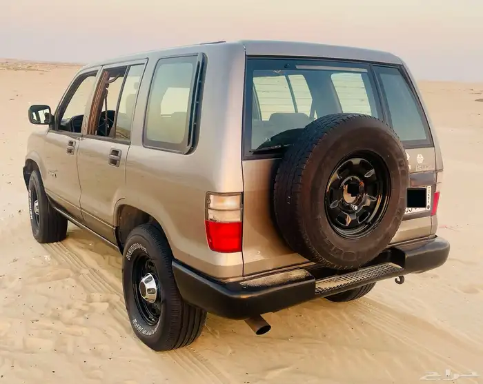 ايسوزو جيب تروبر 2002 2