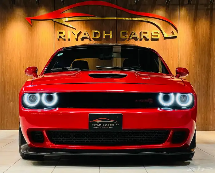 دودج تشالنجر SRT 2012 ( بحاله ممتازه )) 1