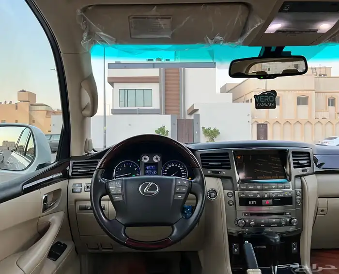 لكزس LX 570 - 2011 فل - وكالة 31