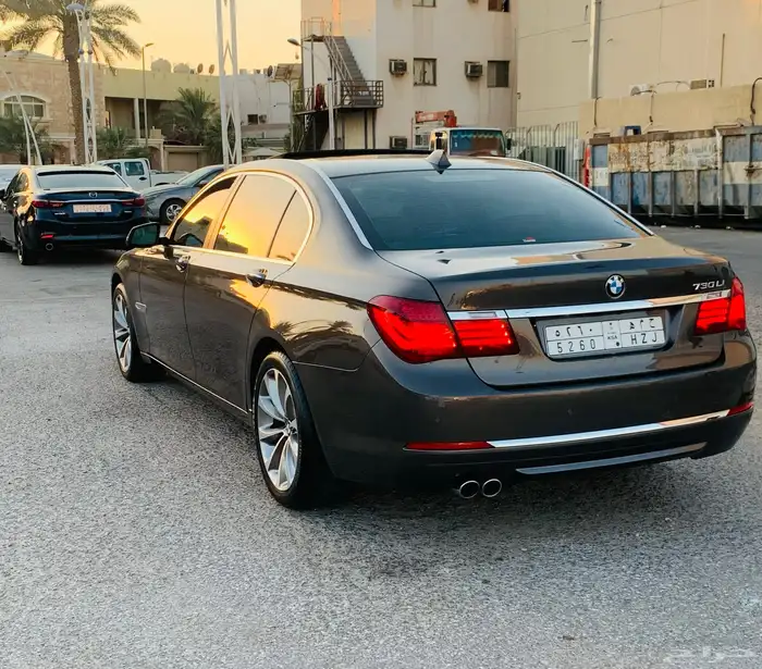 بي ام دبليو 730 Li موديل 2015 3