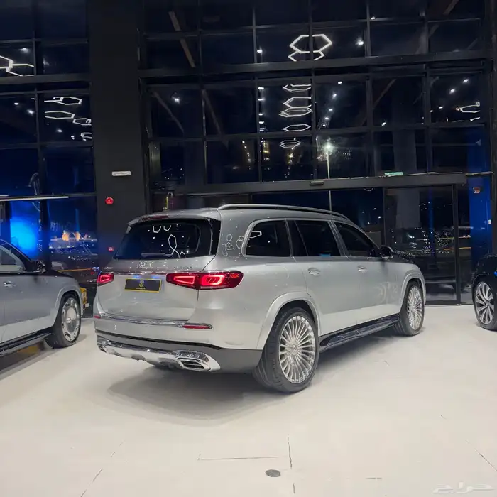 Mercedes Benz Maybach GLS600 2021 1