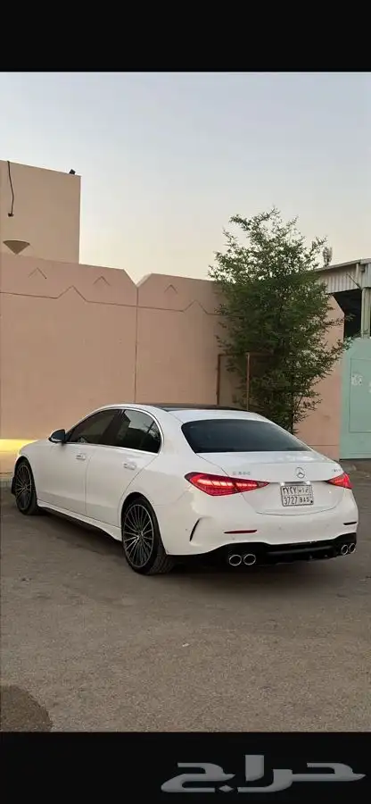 مرسيدس C200 2023 19