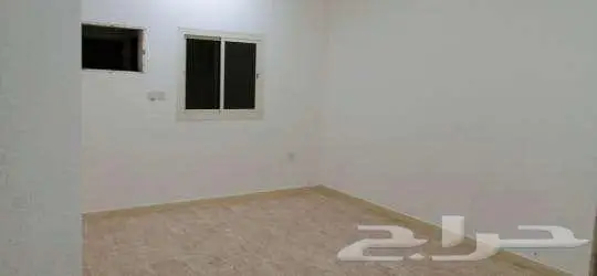 عمارة للبيع 7 شقق وملحق ب التلال 3