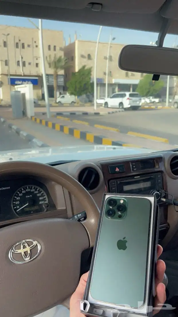 جوال13برو ماكس الجوال نضيف وشرط من كسر ولا غيره 0