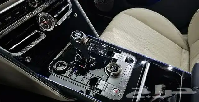 Bentley Flying Spur 3rd generation 4.0 Azur 3