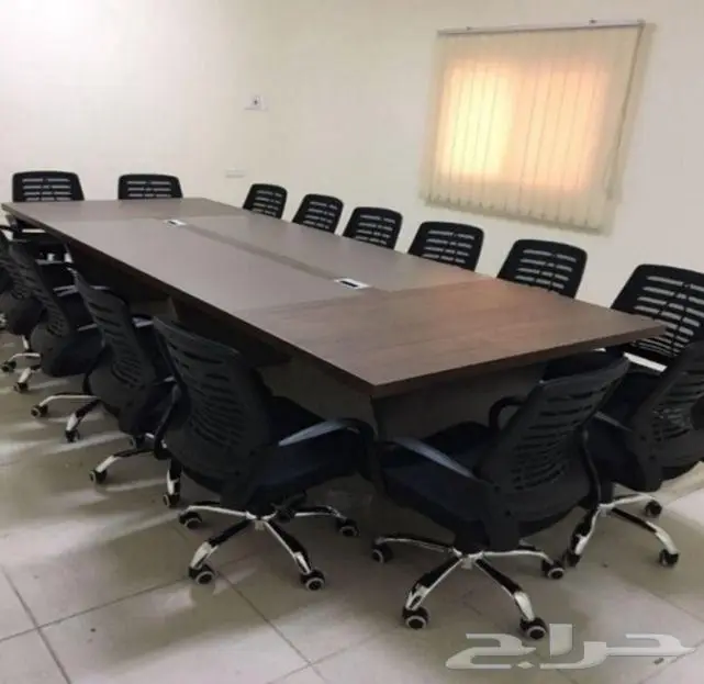 تصميم جديد وطاولات اجتماعات مكتبية فاخرة متاحة بسعر رخيص 1