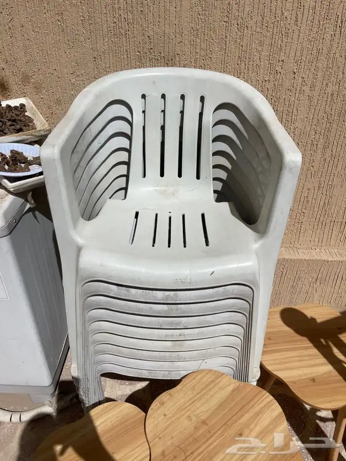 كراسي بلاستيك 1