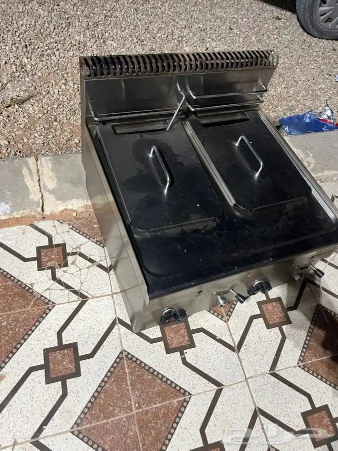 للبيع قلايه بطاطس حجم كبير الصنع إيطالي غاز 1