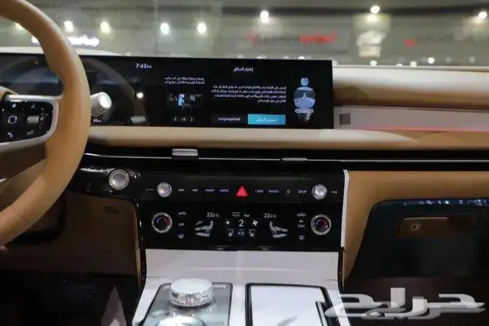 جينيسس G80 بريستيج بانوراما جلد اربعة سلندر موديل 2025 14