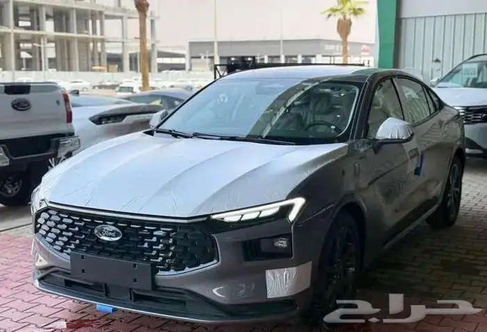 فورد تورس ترند 2026 بنزين نص فل 3