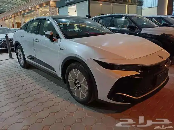 تويوتا كراون برستيج هايبرد 2026 كاش واقساط 0