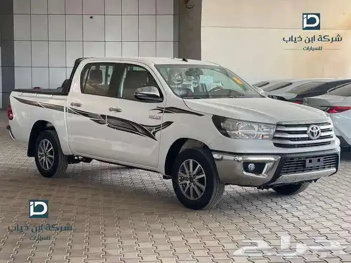 تويوتا هايلوكس بنزين فل كامل بدون دبل جير عادي 2025 1