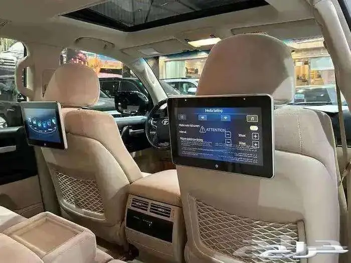 للبيع جيب قراند تورنق 2021 سعودي عداد قليل V8 ( مخززنه ) 46