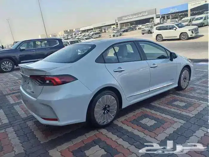 تويوتا كورولا 2025 محرك 2.0 EXECUTIVE عبداللطيف جميل 5