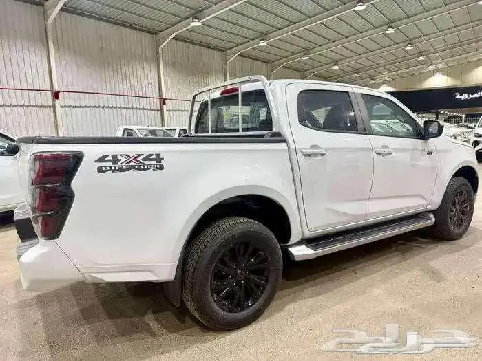 ايسوزو ديماكس gt 2025 2