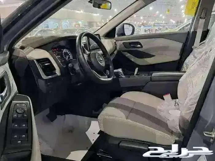 نيسان اكستريل 5و7مقاعد موديل 2025 دبل وبدون اقل الاسعار 9