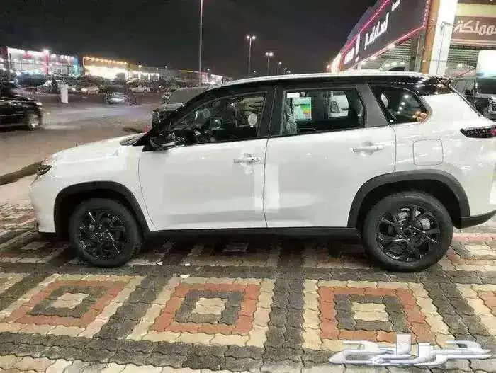 تويوتا اوربان كروزر GLX موديل 2025 سعودى 3