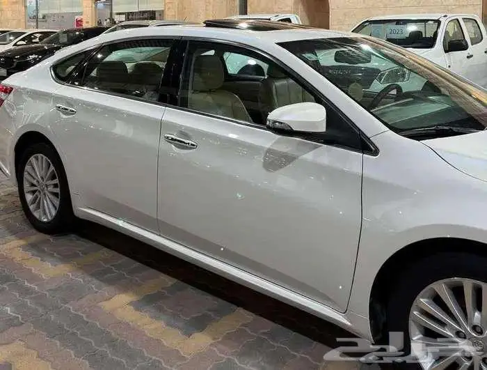 للبيع تويوتا افالون 2014 فل ابشن ليمتيد سعودي ( LIMITED ) 15
