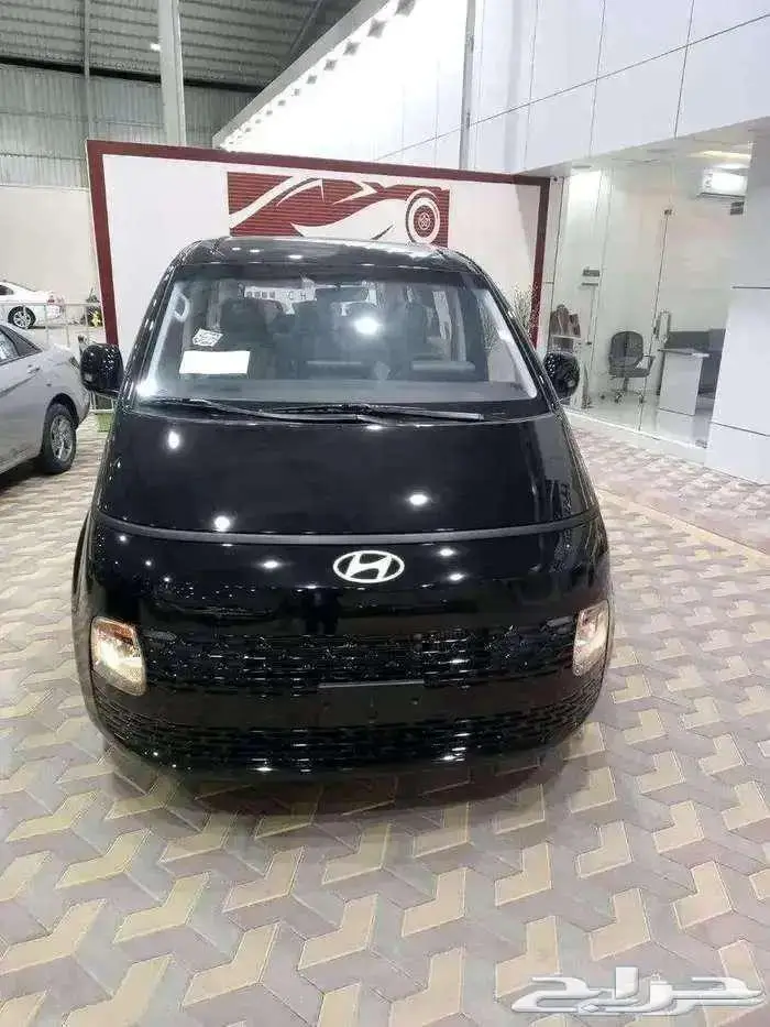 هيونداي ستاريا 9 راكب ديزل 2025 بسعر 119600 شامل الضريبه 0