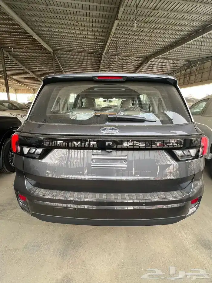 فورد ايفرست 2025 XLS و XLT بالنقد والتقسيط 3