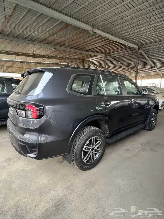 فورد ايفرست 2025 XLS و XLT بالنقد والتقسيط 4