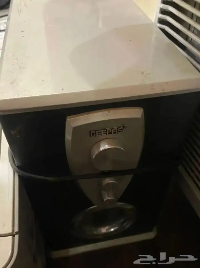 لمبات كوليدر مياه جالون ترابيزه طاولة خشب شاشة كمبيوتر شاشة 21