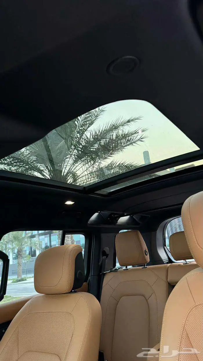 لاندروفر ديفندر HSE 2024 20