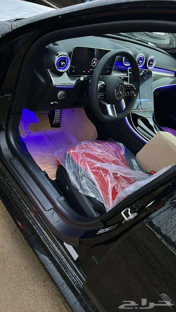 مرسيدس C200 موديل 2025 11