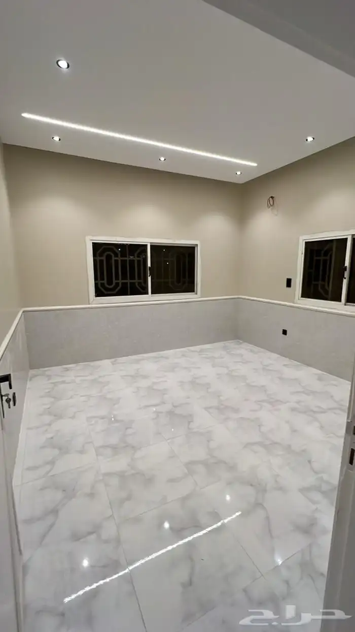 شقة 4 غرف للإيجار بحي الزهراء 2