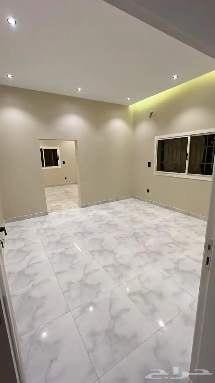 شقة 4 غرف للإيجار بحي الزهراء 1