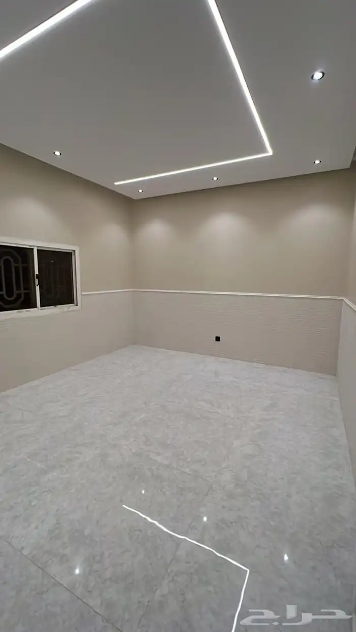 شقة 4 غرف للإيجار بحي الزهراء 3