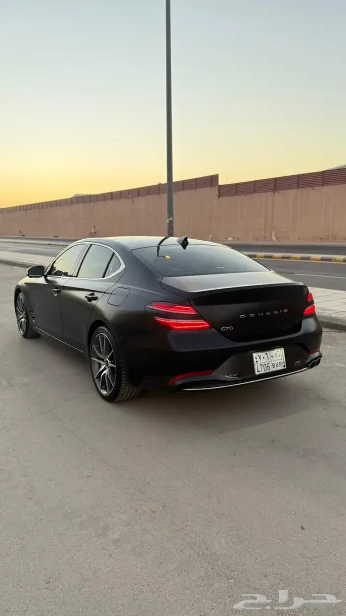 جينسس برستيج G70 2025 4