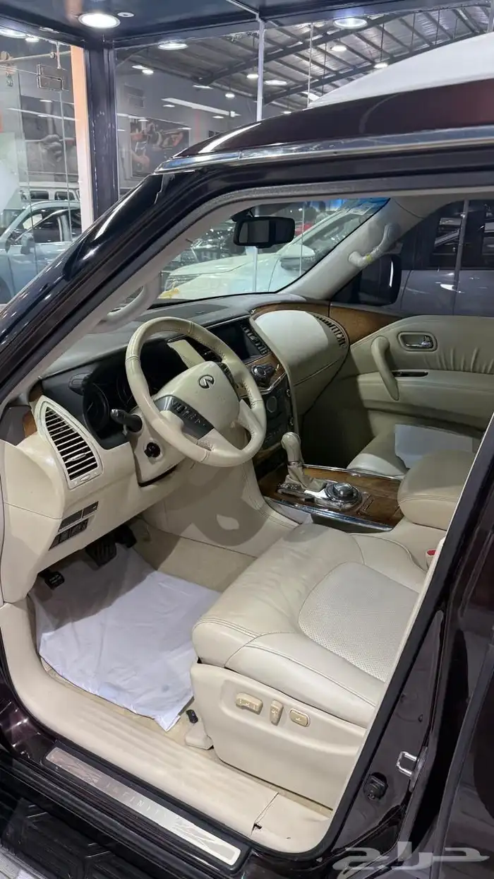 انفنتي نيسان QX 56 2011 1