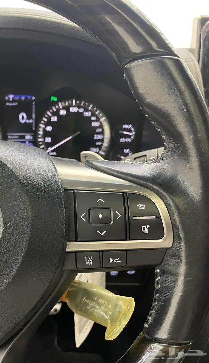 لكزس LX570 2018 13