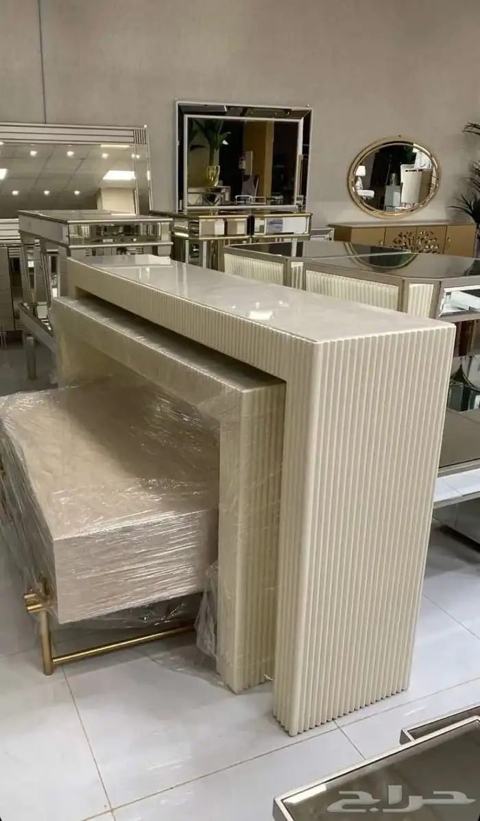 ورشة للنجارة والطاولات الخشبية 2