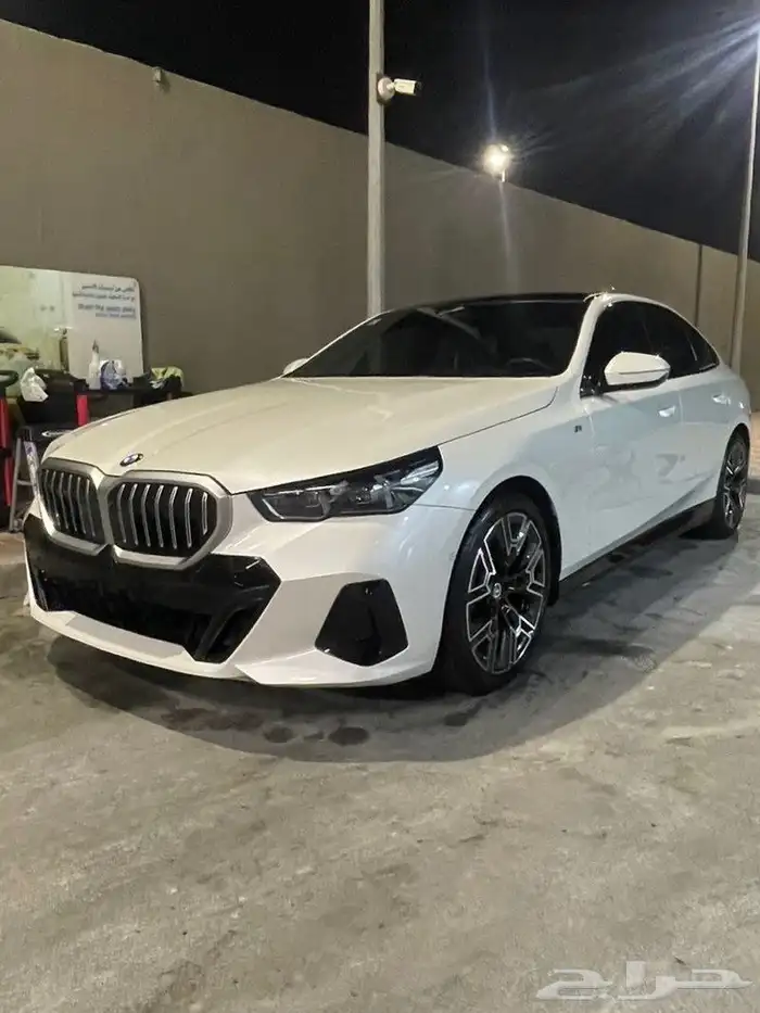 بي ام دبليو 520i M kit 2024 خليجي 0