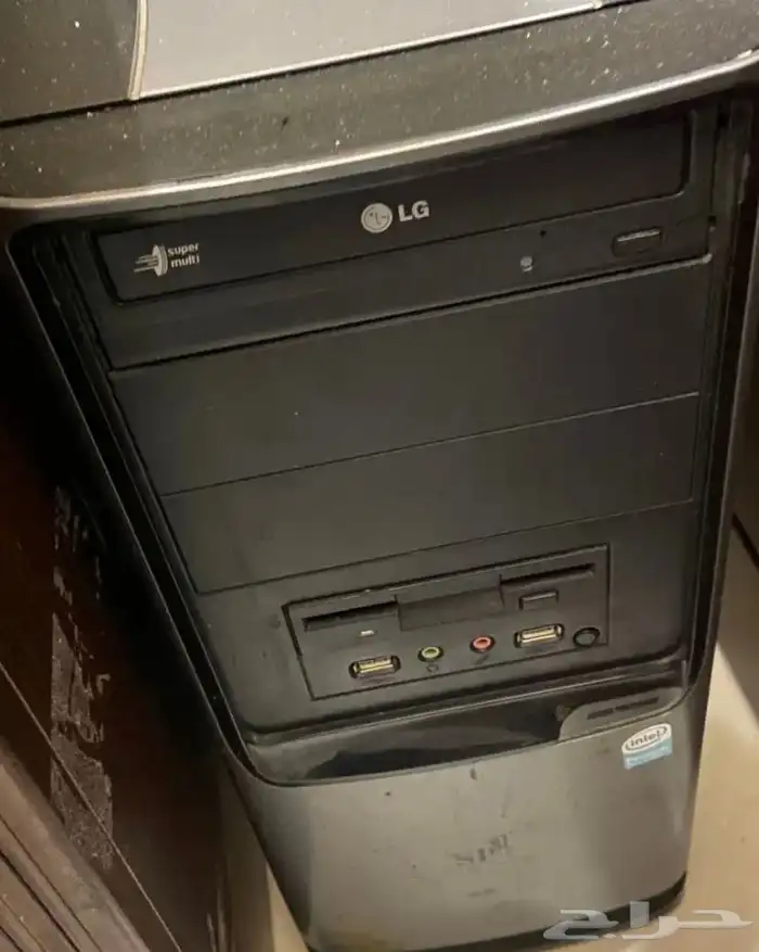 لمبات كوليدر مياه جالون ترابيزه طاولة خشب شاشة كمبيوتر شاشة 22