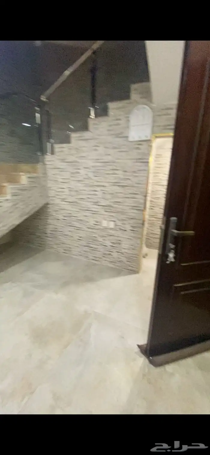 شقه للبيع 0