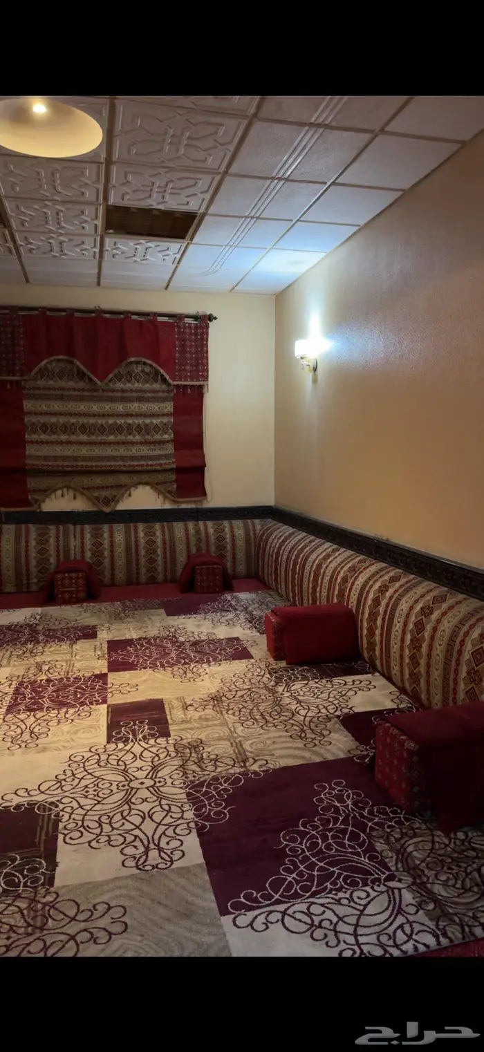 مساند ارض فخمه اطرف خشب موديل مغربي 2