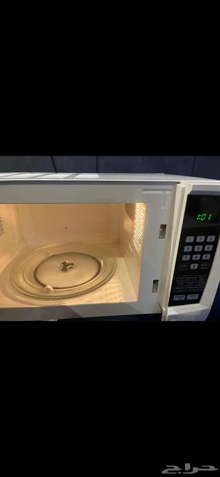 Microwave Oven in Good condition 0