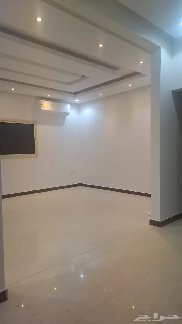 فلا درج داخلي للايجار في حي المونسيه 1