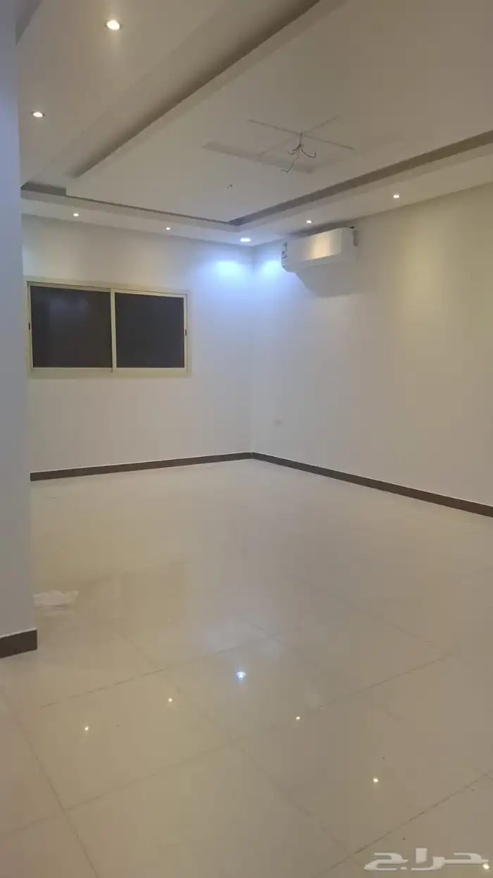 فلا درج داخلي للايجار في حي المونسيه 0