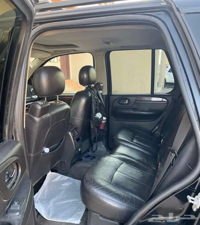 Well Maintained Family Use Car. 5