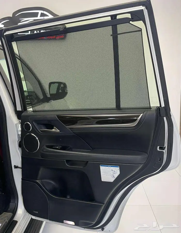 لكزس LX570 2018 30
