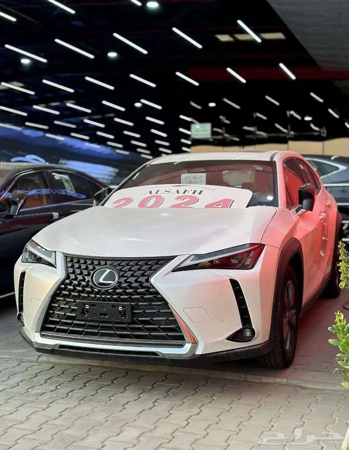 لكزس UX300 AH 2024 (الاقل سعرا )) عروض تمويل بدون هامش ربح 1