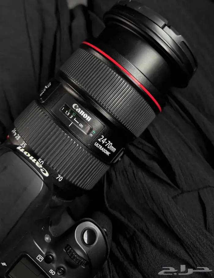 عدسة احترافية 24-70mm 1